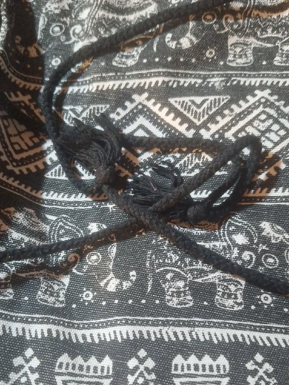 Cloth Elephant Print Drawstring Backpack - Black & White